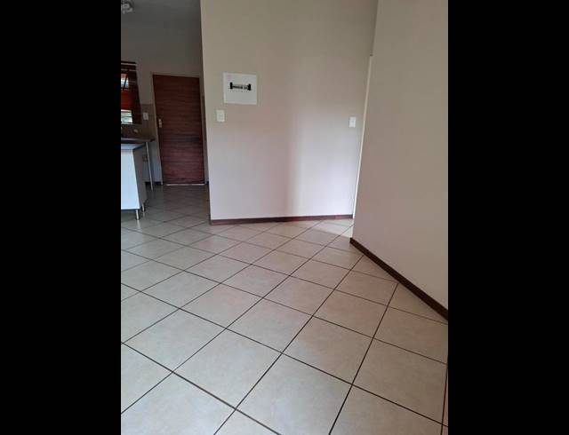 2 BEDROOM APARTMENT FOR SALE IN STONERIDGE